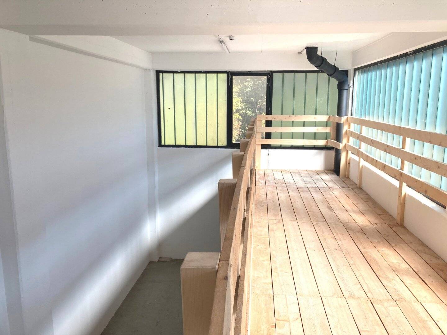 Storage with Gallery