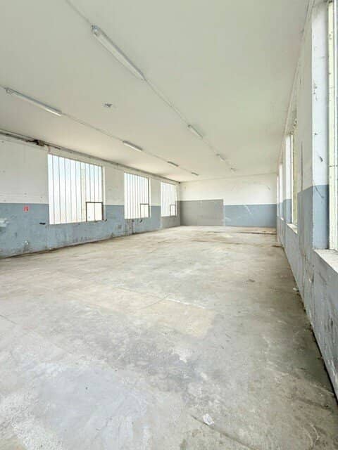 Großflächiges Lager 150 m², befahrbar, versperrtes Areal in Himberg