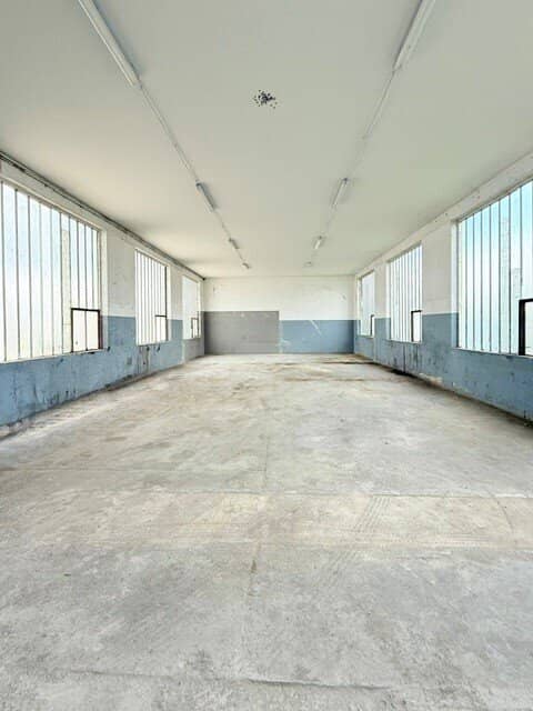 Großflächiges Lager 150 m², befahrbar, versperrtes Areal in Himberg