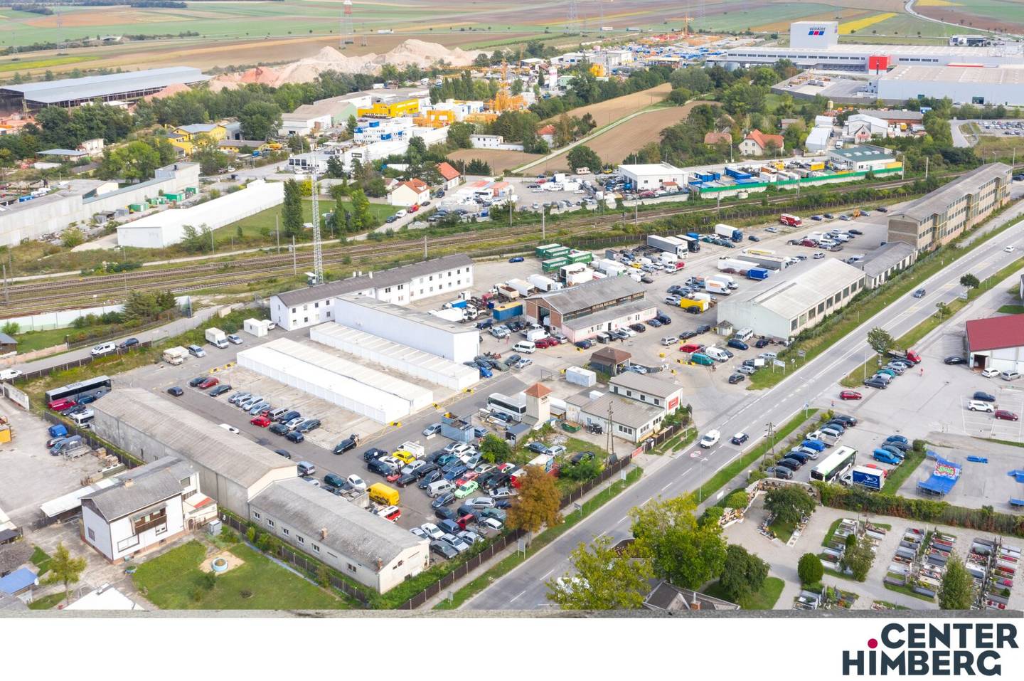 Großflächiges Lager 150 m², befahrbar, versperrtes Areal in Himberg
