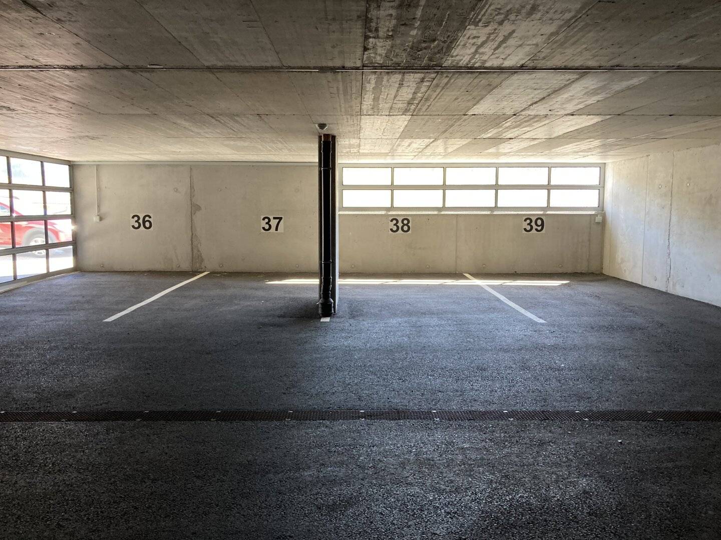 Tiefgaragenstellplatz in Vomp, 13 m², E-Anschluss vorbereitet