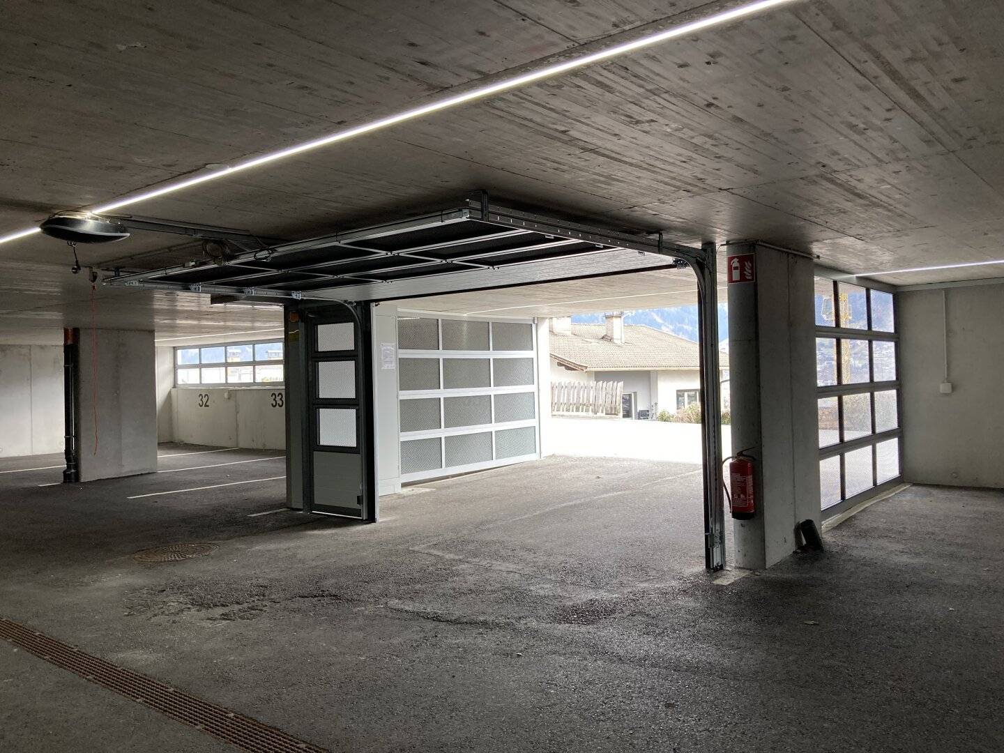 Tiefgaragenstellplatz in Vomp, 13 m², E-Anschluss vorbereitet