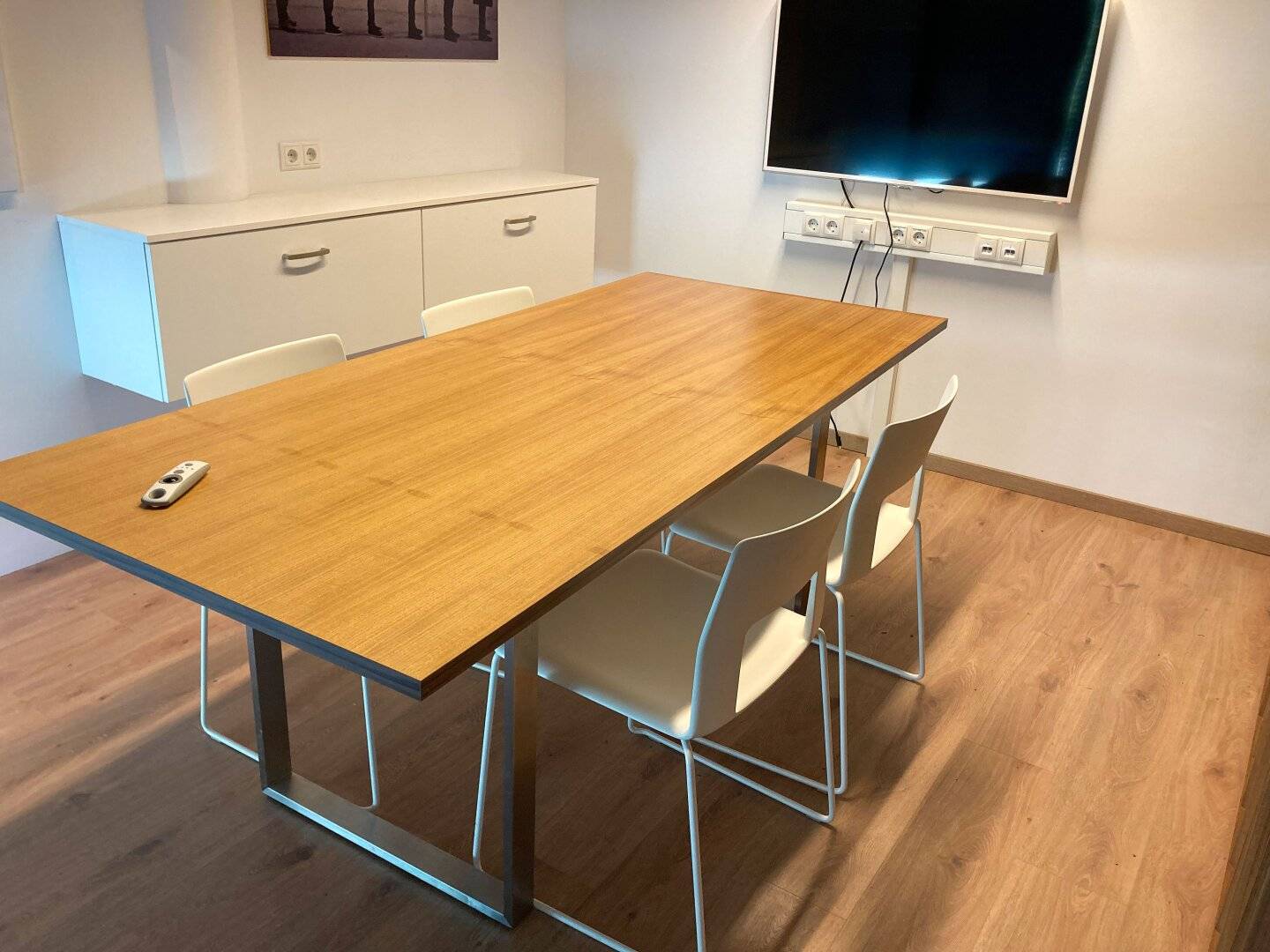 Fully furnished office in the Raumschiff Schwaz