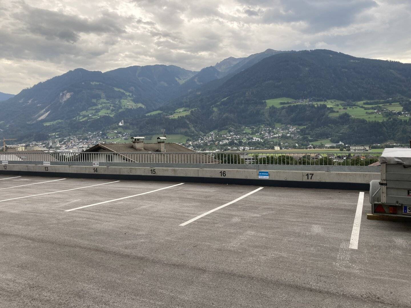 Stellplatz in Vomp, Schnittlauchgasse 21 – 13 m² Parkfläche, zentral