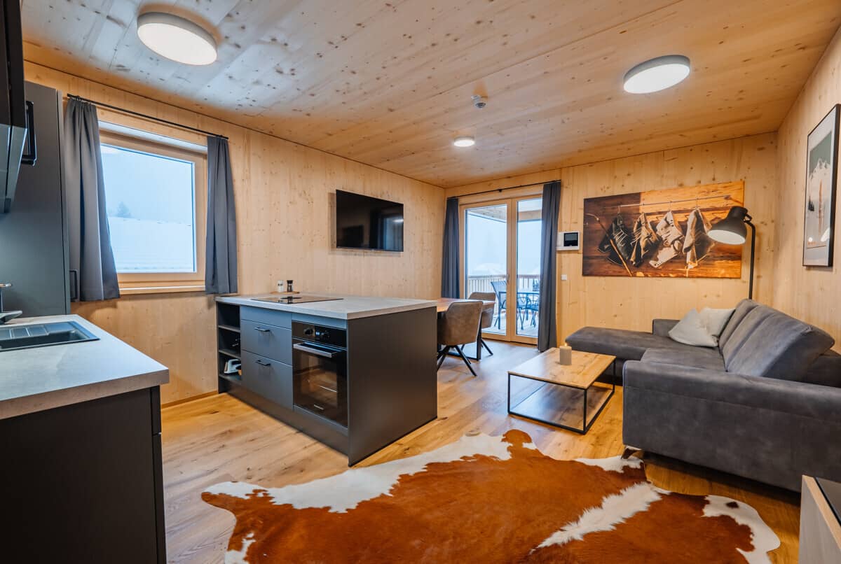 Ground floor apartment ski in ski out