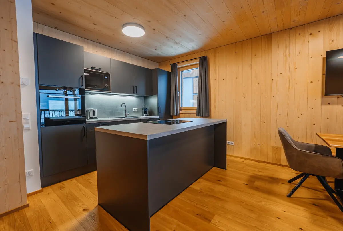 Direct slope access no commission newly built apartment