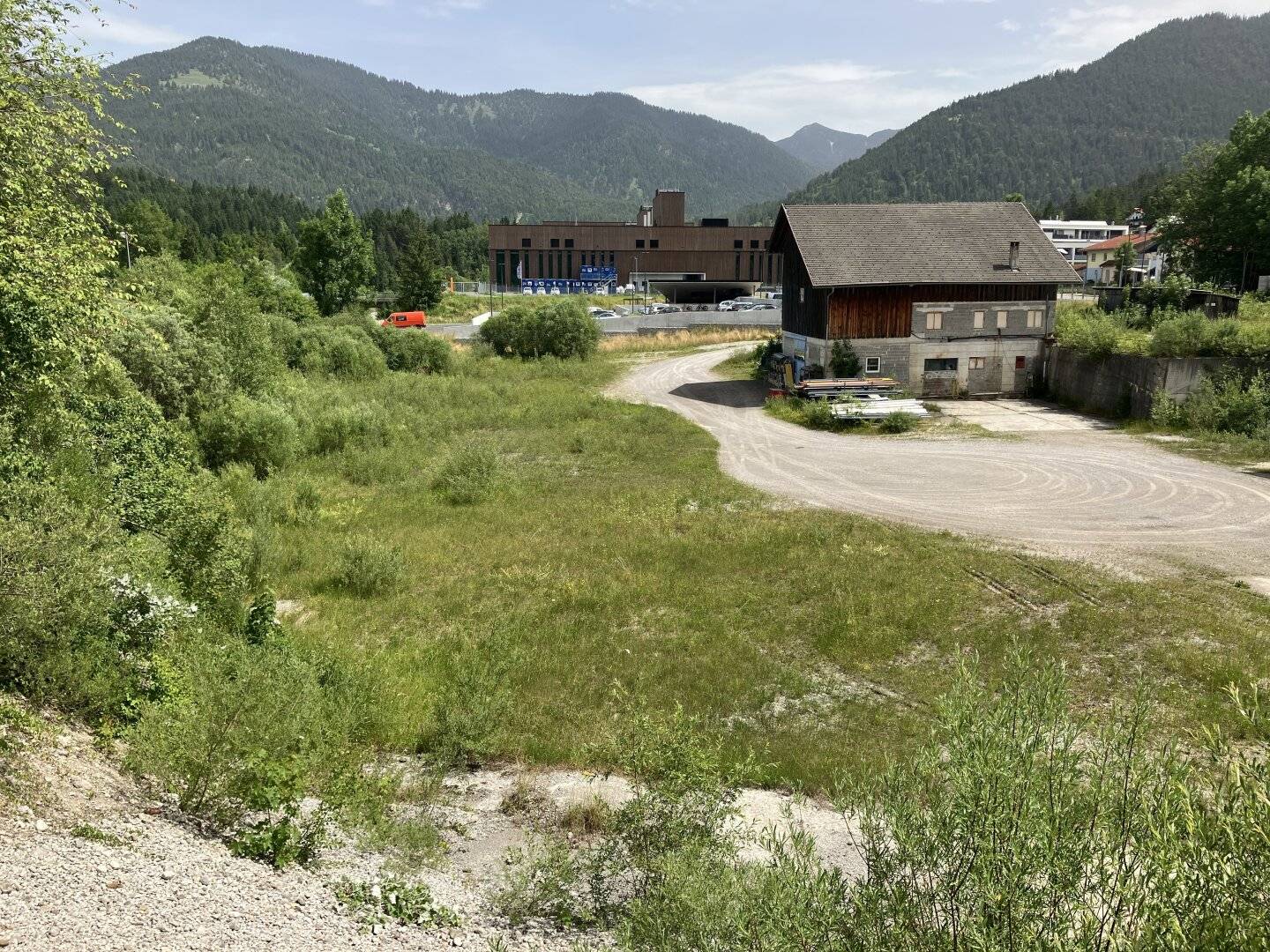Over 11,500 m² of commercial space in Reutte/Breitenwang directly on the B179 for rent