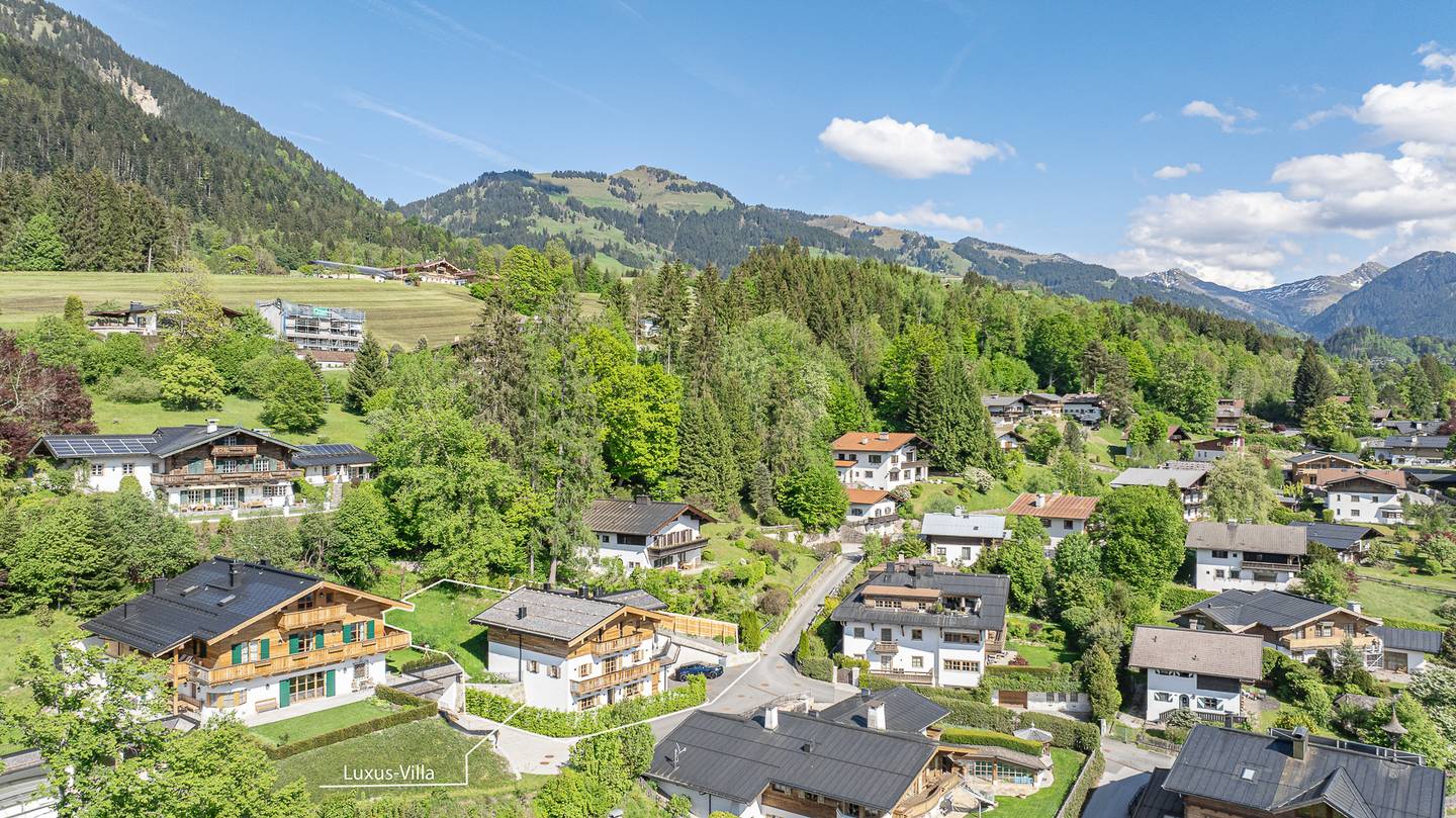 Luxusvilla am Sonnberg in Kitzbühel – Blick über Kitzbühel, 389 m²