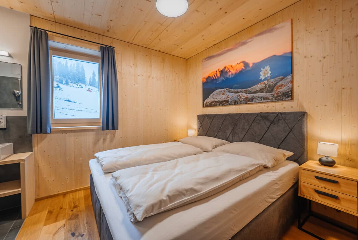 Apartment with piste access and balcony Lachtal