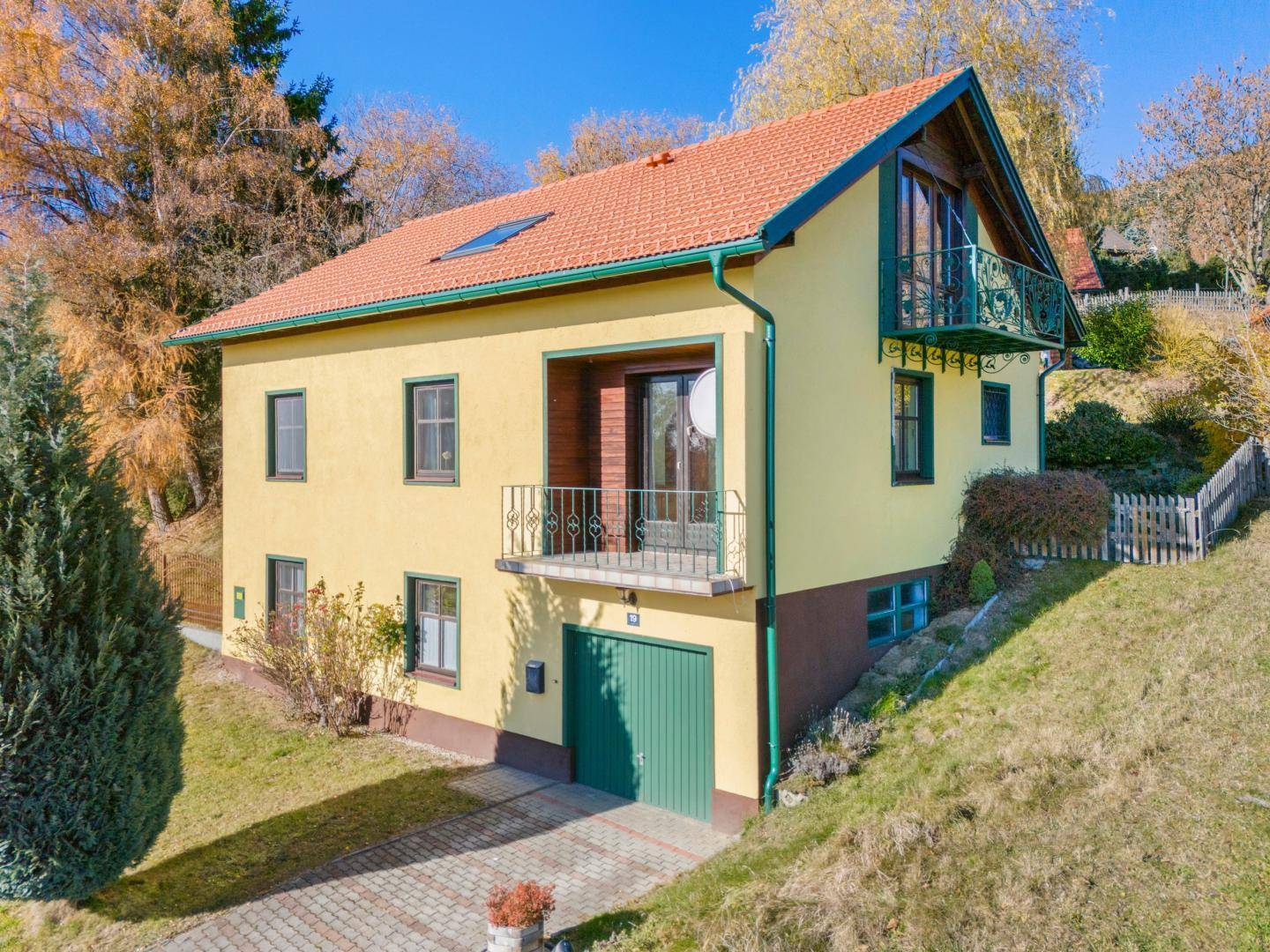 Einfamilienhaus in Aussichtslage in Hüttenberg – 6 Zimmer, 180 m²