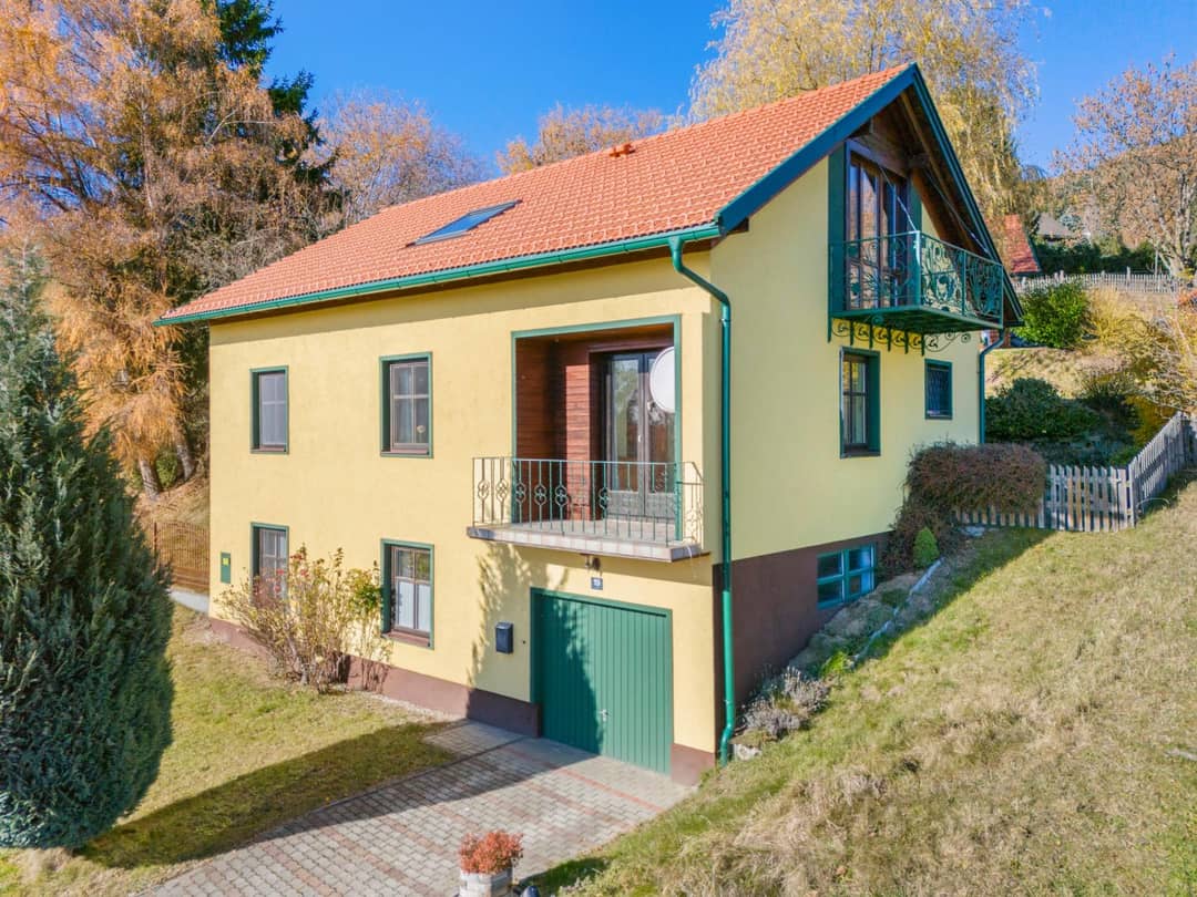 Einfamilienhaus in Aussichtslage in Hüttenberg – 6 Zimmer, 180 m²
