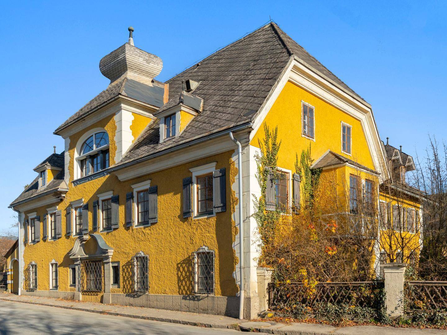 Herrenhaus in Mölbling - exklusives Anwesen mit Parkgarten, BJ 1900