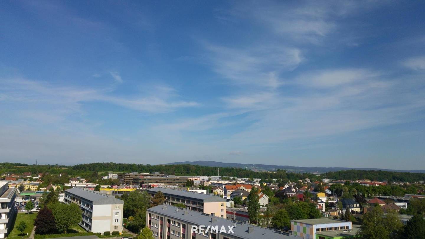 Wohnung mit Fernsicht und westseitige Loggia