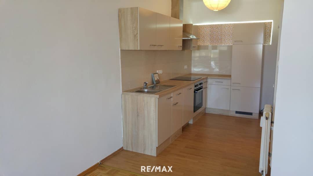 Wohnung mit Fernsicht und westseitige Loggia