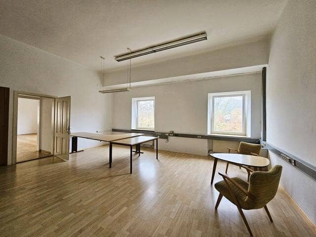 2-room office in a historic, former directors' building