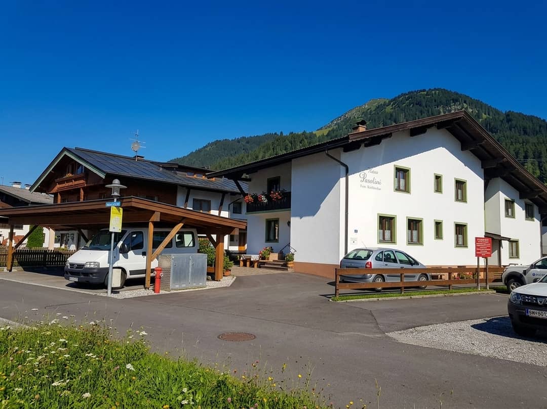 Mehrparteienhaus in Kirchberg in Tirol, an der Piste, Ski-In/Ski-Out
