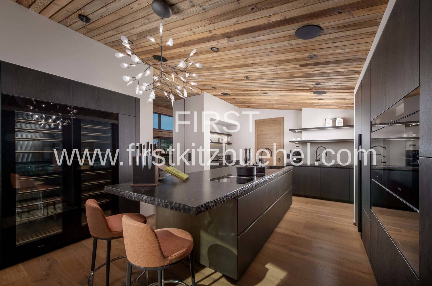 Forever Villa in Kitzbühel - Ski-In/Ski-Out, 5 Schlafzimmer, 834 m²