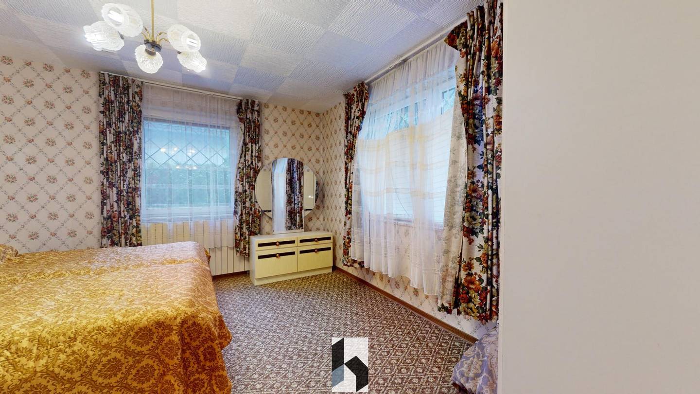 Einfamilienhaus in Mödling – 162 m², Balkon, 525 m² Grund, Garten