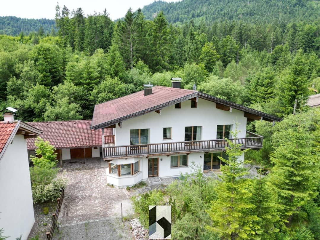 Großzügiges Einfamilienhaus in Steinberg am Rofan mit Balkon und Garten
