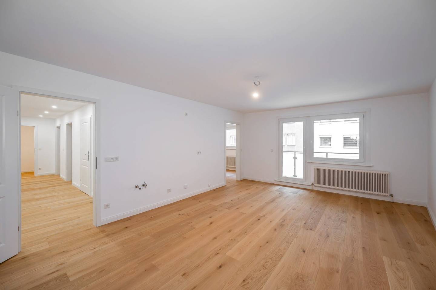 New Fantastic 4 room new build apartment with open approx. 7 m² loggia in a quiet location