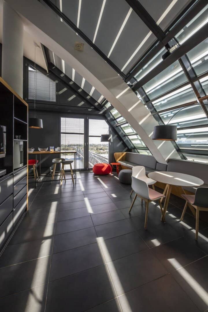 Great office on the 11th and 12th floors with Danube view near U-Bahn and S-Bahn station