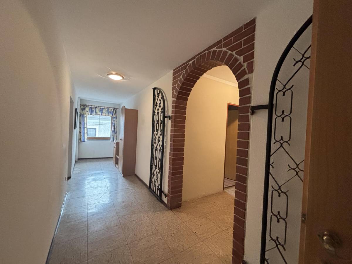 Großzügige 6-Zimmer-Mietwohnung mit 2 Bädern in Ried, Oberösterreich