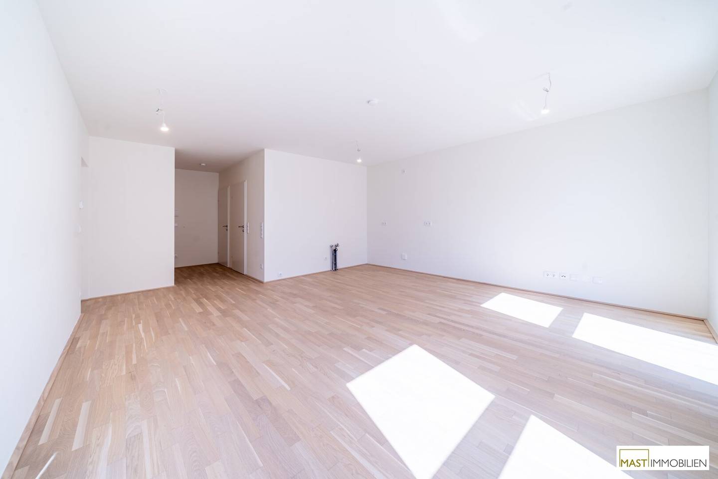 Apartment in a quiet location near Badeteich Hirschstetten with balcony