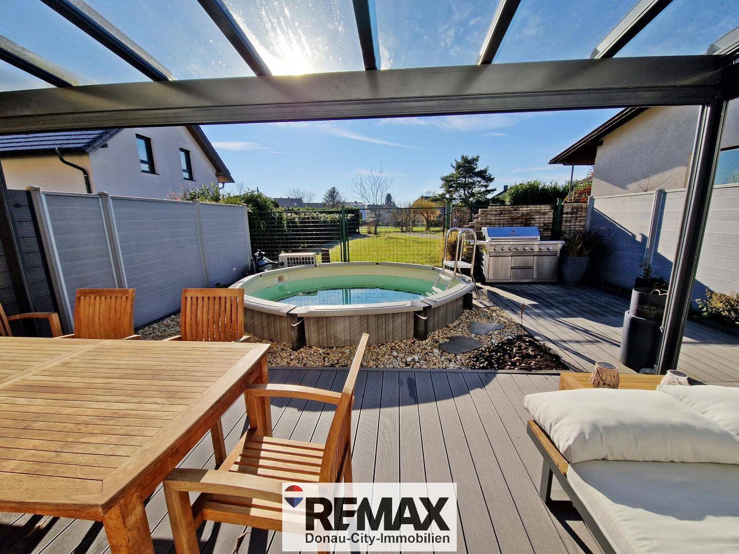 Reihenhaus in Tribuswinkel bei Baden – 140 m², Terrasse & Pool