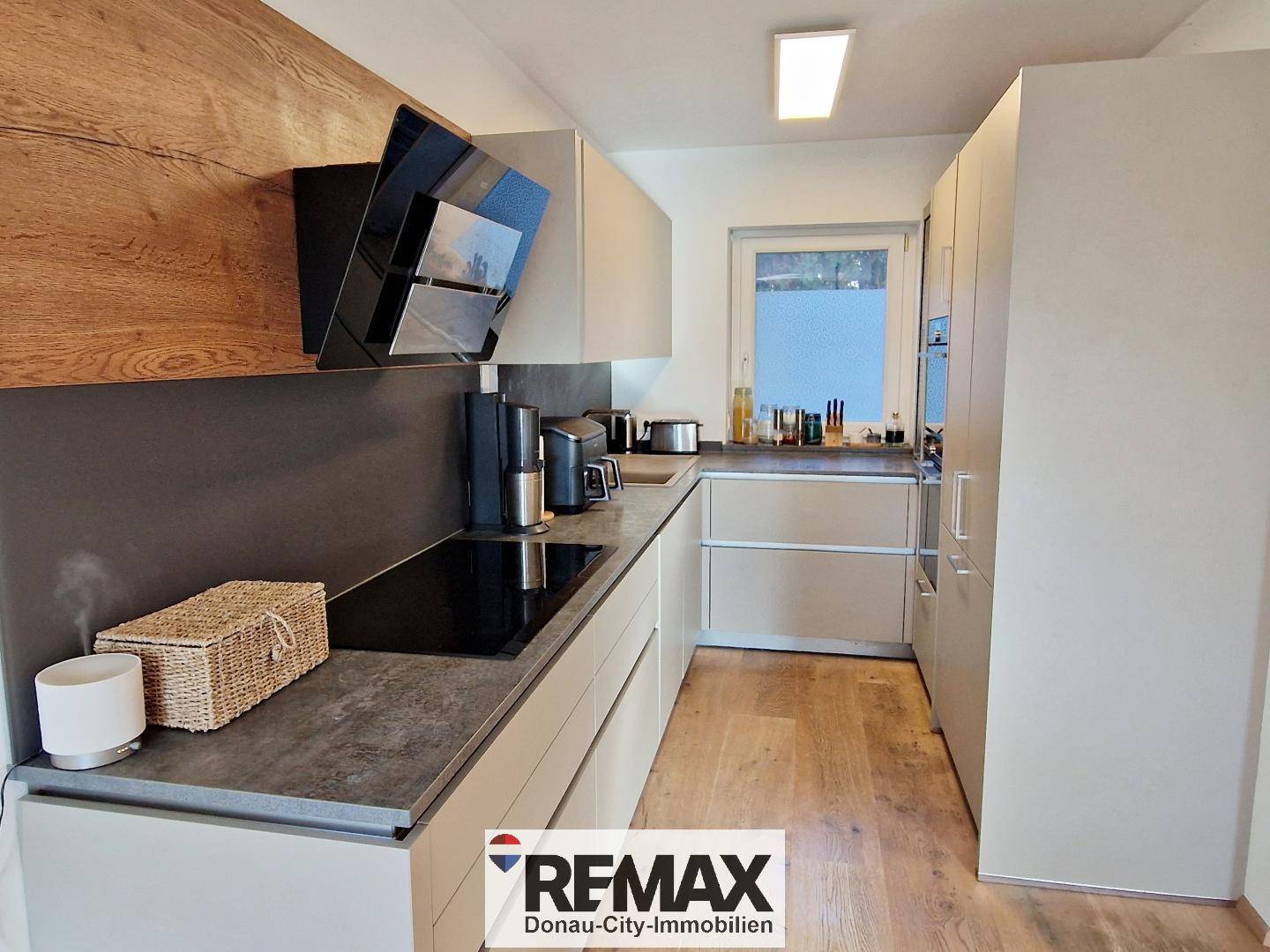 Reihenhaus in Tribuswinkel bei Baden – 140 m², Terrasse & Pool