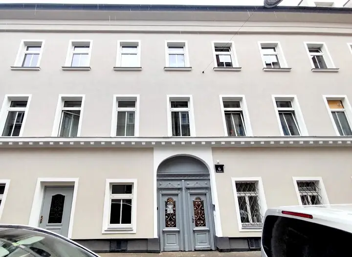 First occupancy terrace apartment near Naschmarkt