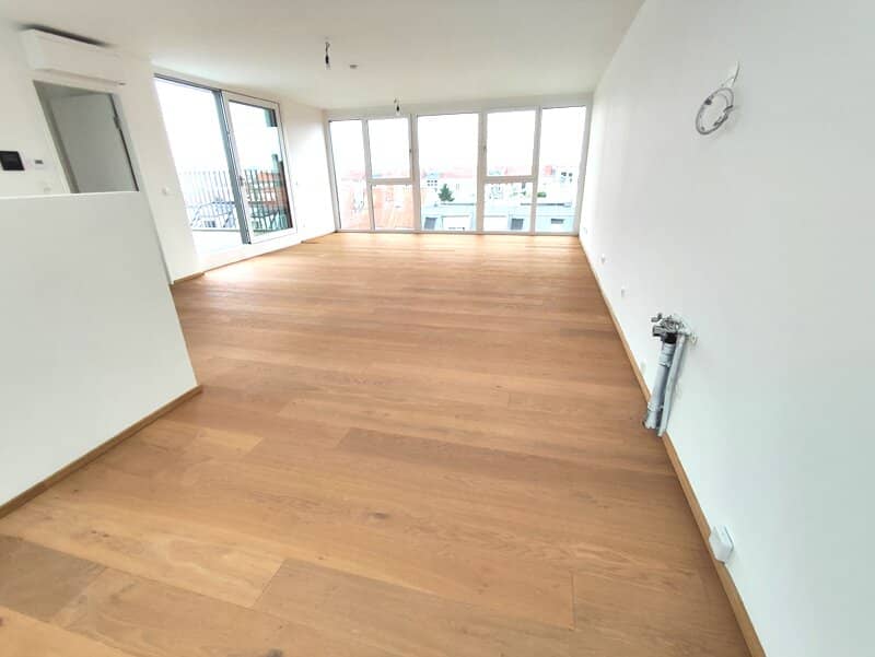 Sonniger Dachgeschoß 3-Zimmer-Erstbezug mit Terrasse - Maisonette - Top71