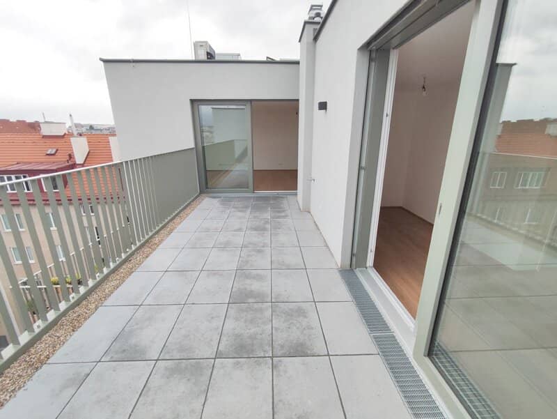 Sonniger Dachgeschoß 3-Zimmer-Erstbezug mit Terrasse - Maisonette - Top71
