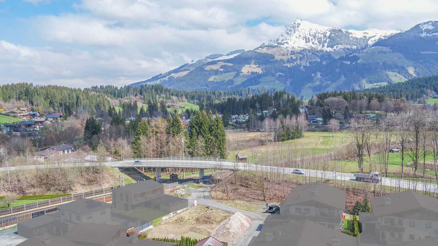 Baugrundstück mit Baugenehmigung in Gundhabing, Kitzbühel – sonnig