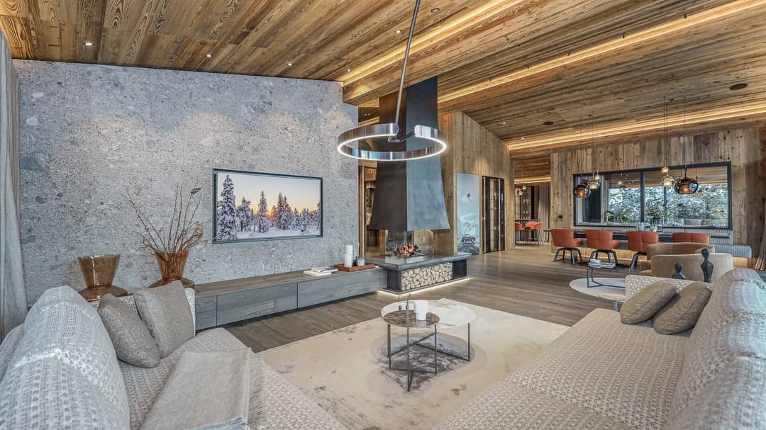KITZIMMO-Luxusvilla mit Pool in Toplage kaufen - Immobilien Reith bei Kitzbühel.