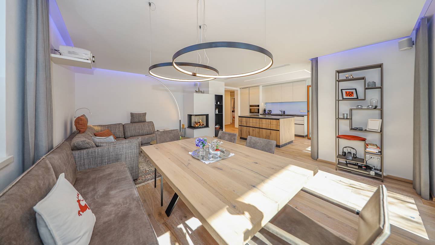 Ground floor apartment near center sunny terrace