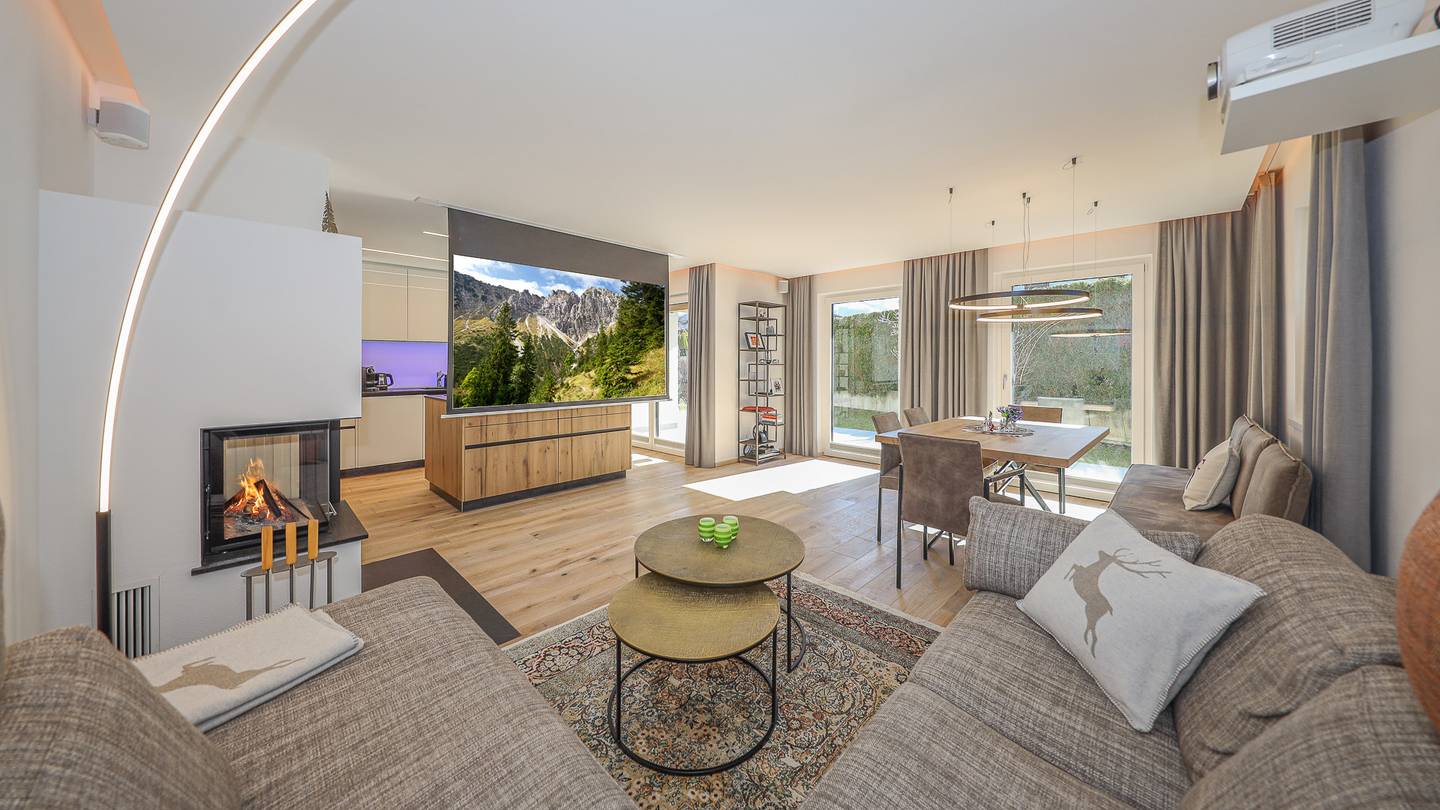 Ground floor apartment near center sunny terrace