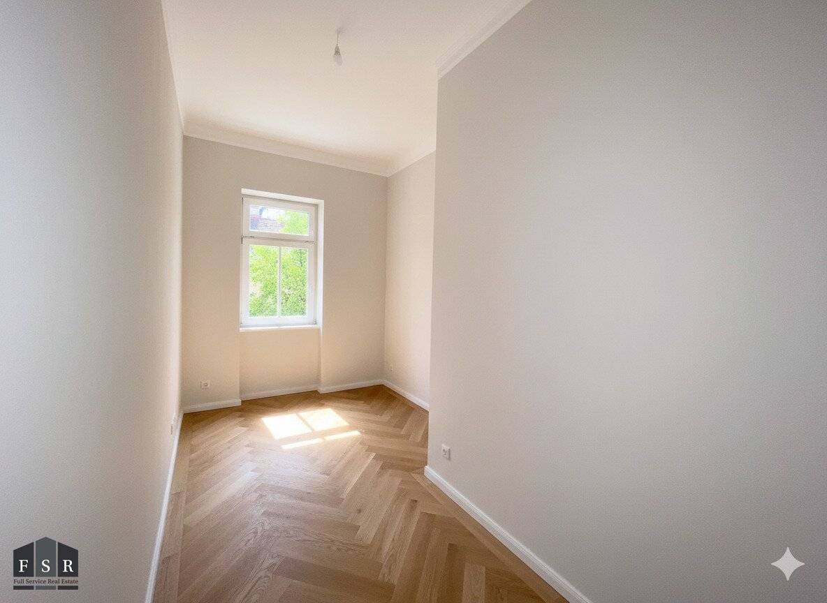 Stylish renovated old building apartment (approx. 88.86 m²) in Hietzing – first occupancy