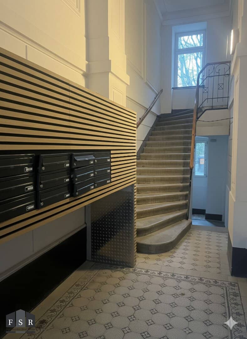 Stylish renovated old building apartment (approx. 88.86 m²) in Hietzing – first occupancy