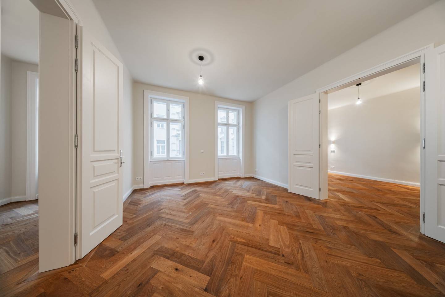 First occupancy near Alser Strasse and AKH! Very nice finishes! 2 bathrooms and 2 toilets? Wait - The original German title says 2 Bäder und 2 WC, which translates to 2 bathrooms and 2 WCs. However, the question requires a faithful translation without embellishment. The corrected English title is: First occupancy near Alser Strasse and AKH! Very nice finishes! 2 bathrooms and 2 toilets,
