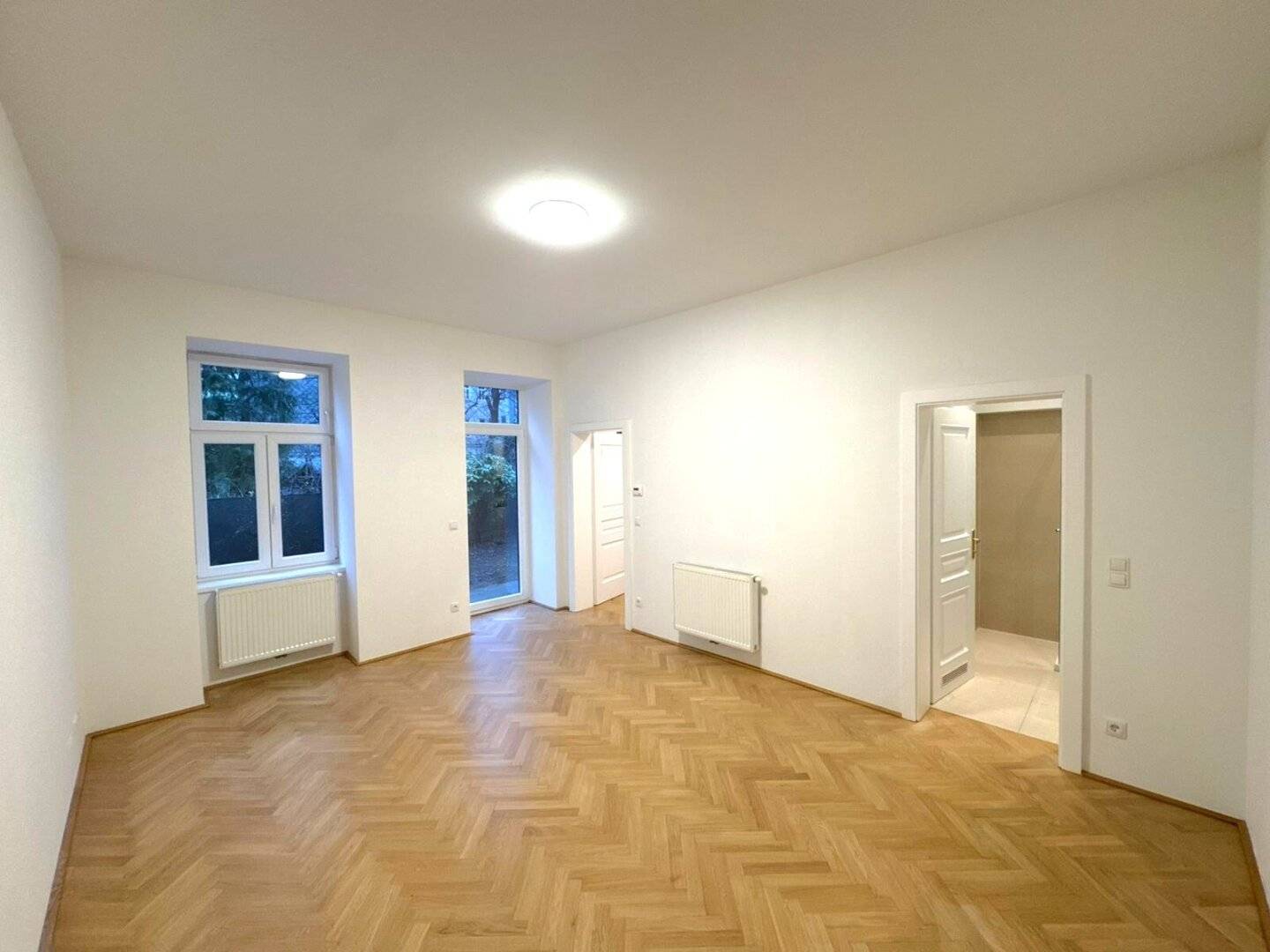 Erdgeschosswohnung mit Garten und Keller in zentraler Lage
