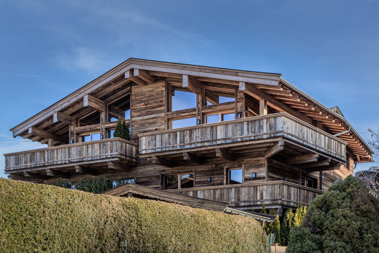 Penthouse with Ski in Ski out and Wellness