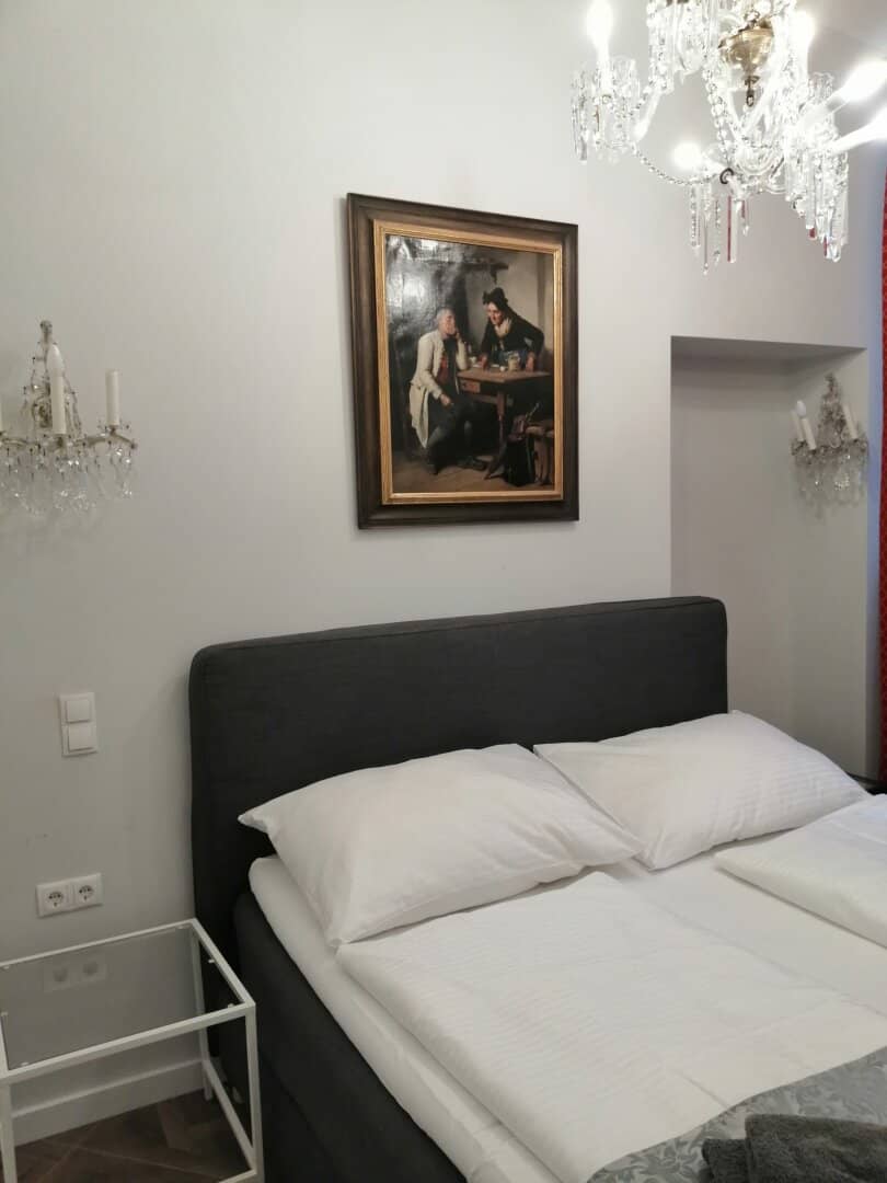 Vollmöbliertes Apartment am Judenplatz – sofort verfügbar