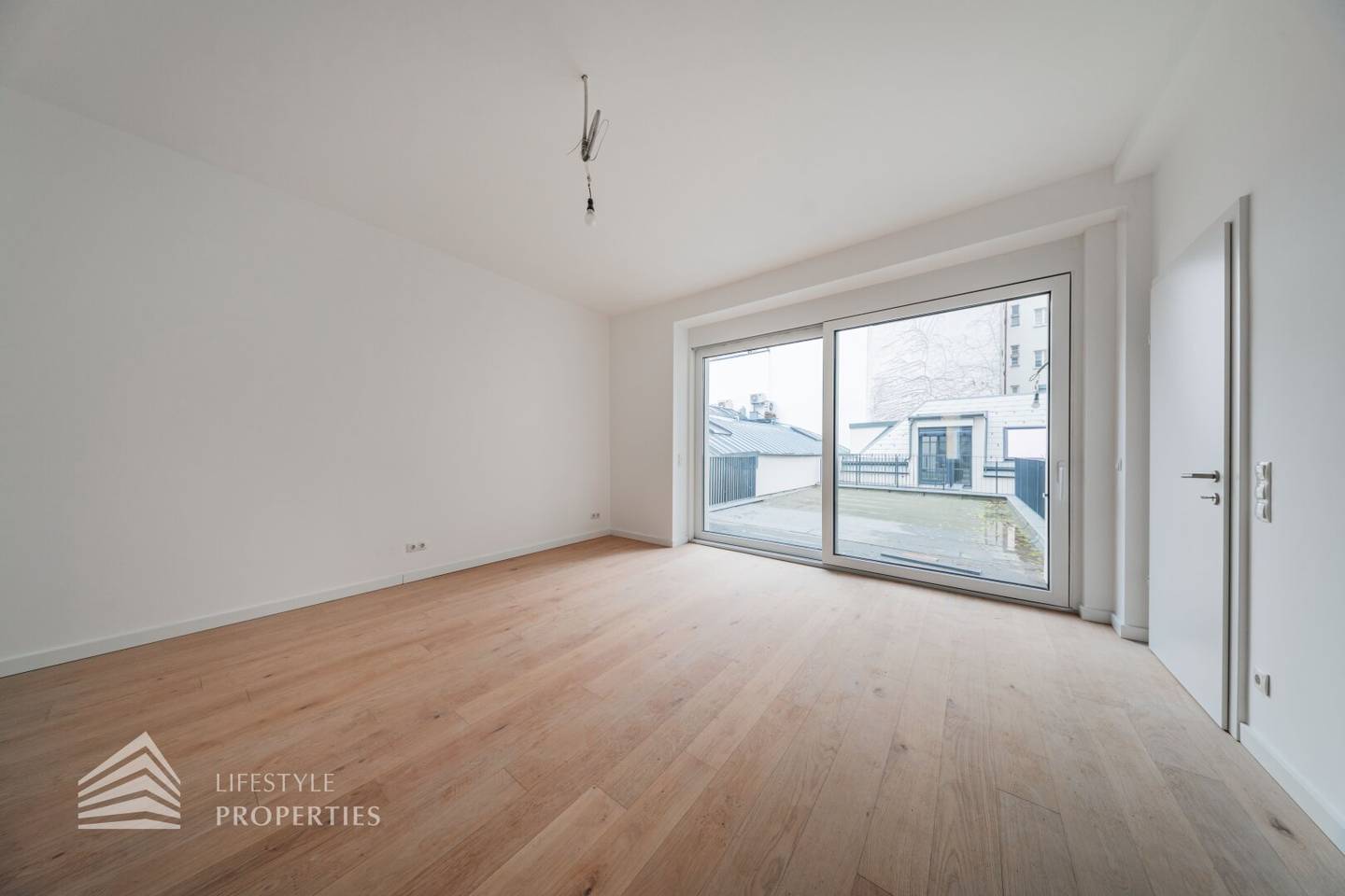 Erstbezug Wohnung mit Terrasse nahe Aumannplatz
