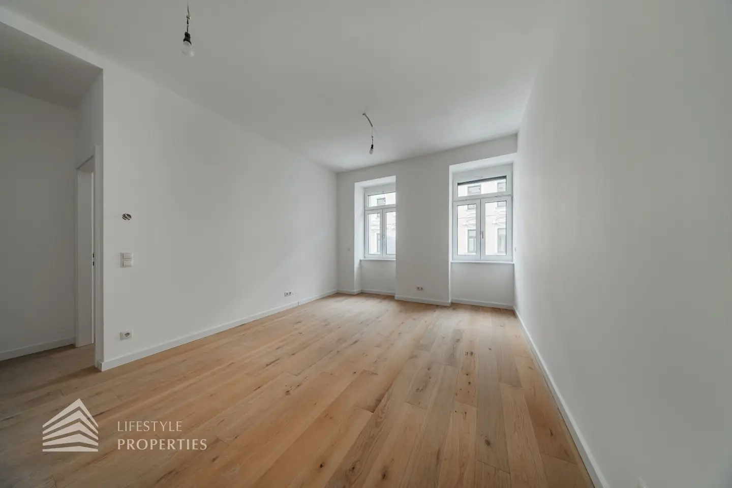 Brand new apartment with balcony near Aumannplatz
