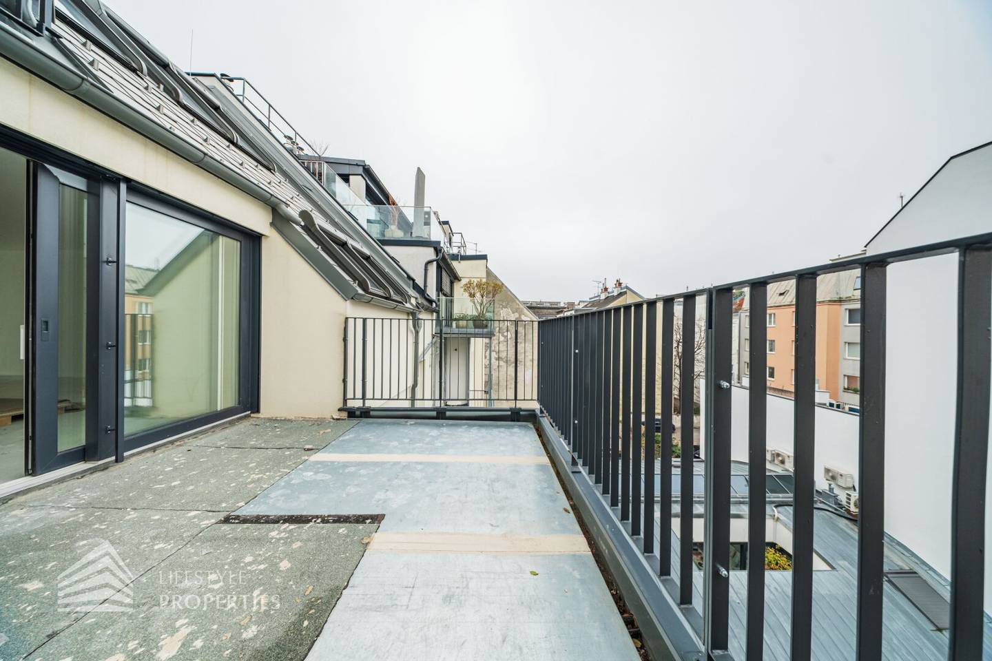 Wohnung Erstbezug helle Balkone nahe Aumannplatz
