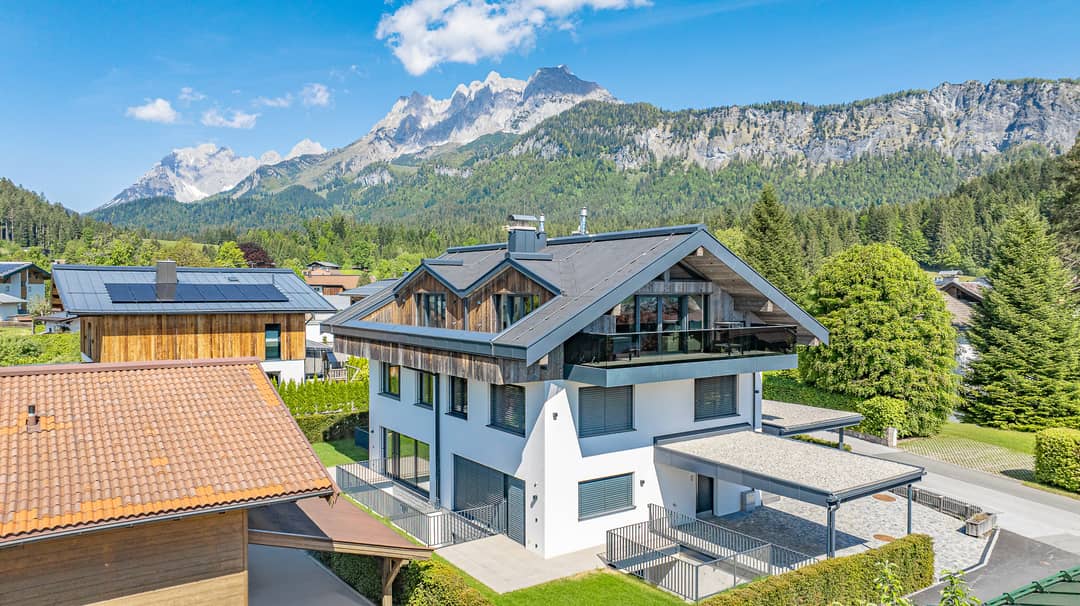 Mehrfamilienhaus in St. Johann in Tirol – 4 Luxus-Wohnungen in Toplage