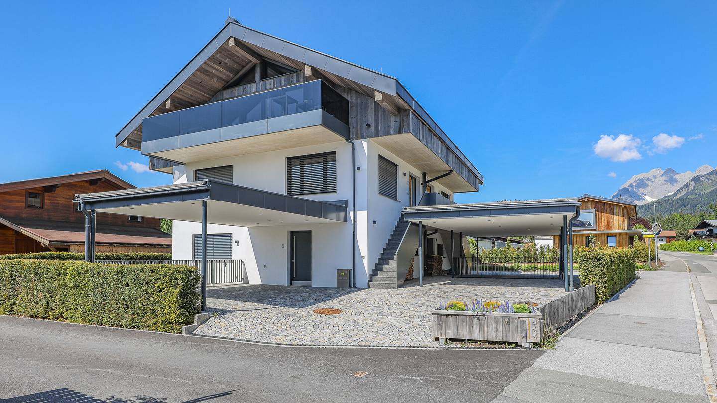 Exklusiver Neubau mit 4 Wohnungen in sonniger Toplage