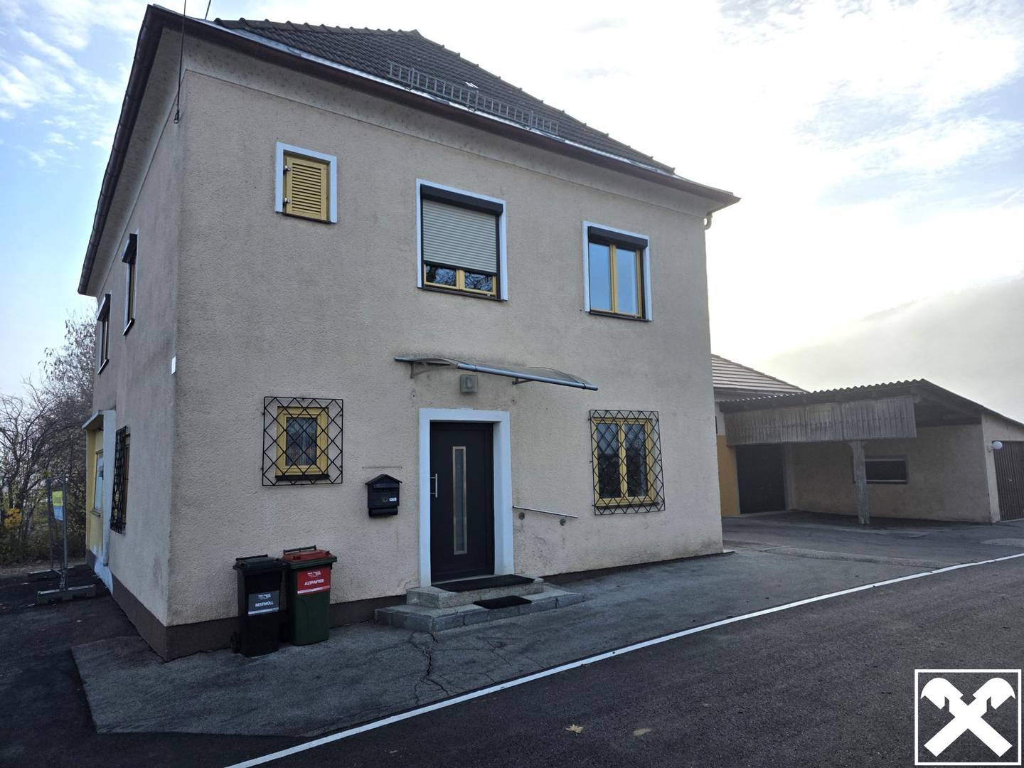 Wohn- u. Geschäftshaus in Pischeldorf: 159 m² Wfl, 5 Zim., 2 Garagen