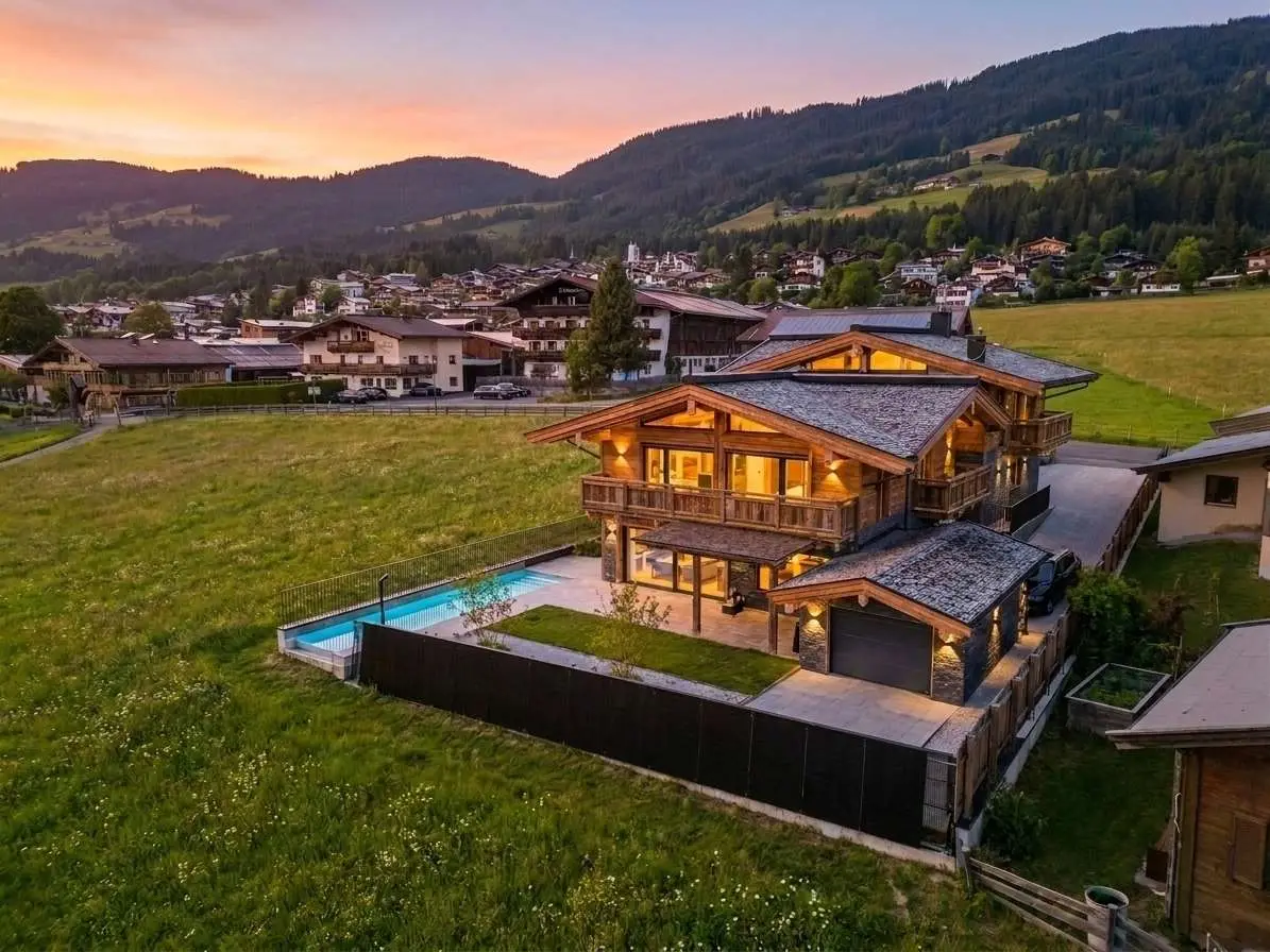High-End Chalet in Kirchberg in Tirol – Sonnenlage, 4 Schlafzimmer