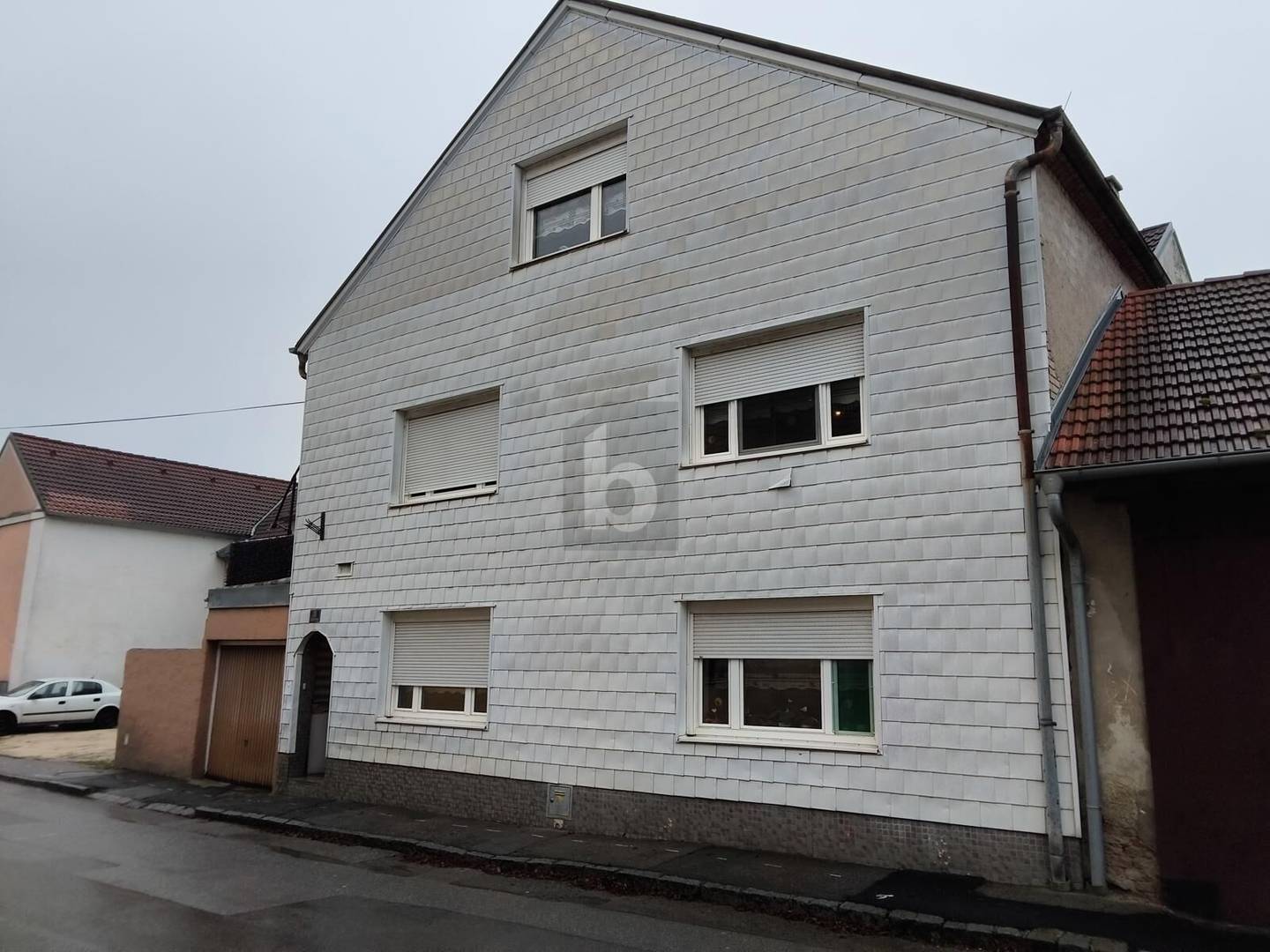 Maisonette apartment with quiet courtyard and balcony